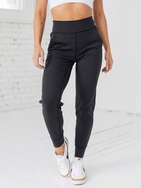 NWT Savvi Noor Jogger
